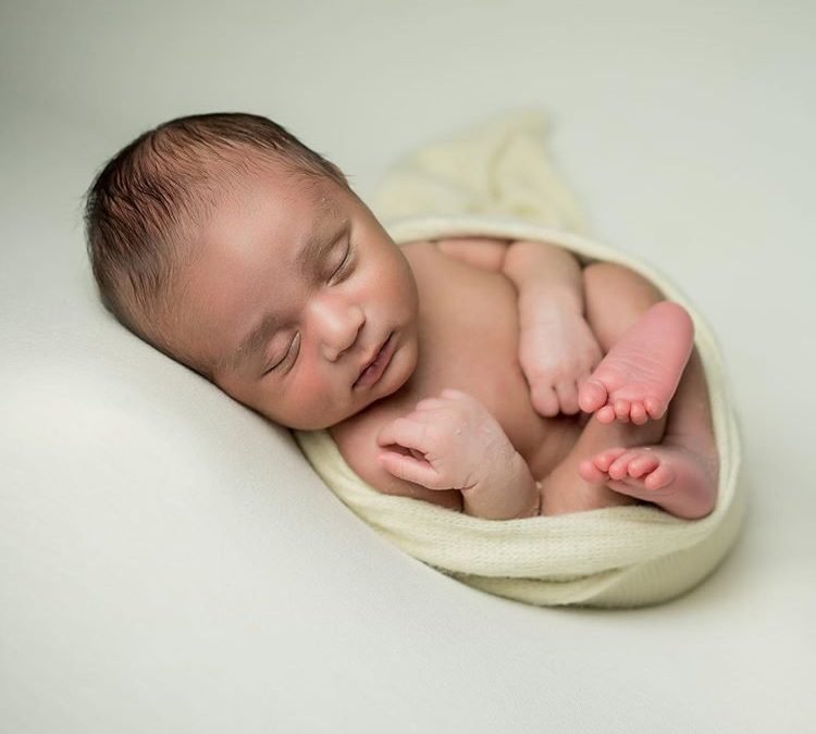 Panduan Praktis Merawat Bayi Baru Lahir